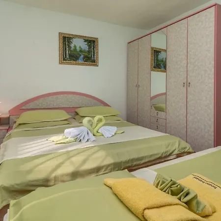 Apartman Ane *