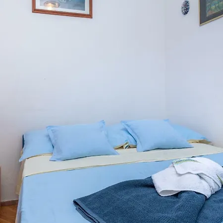Apartman Ane 公寓 特罗吉尔