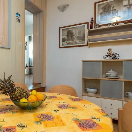 公寓 Apartman Ane